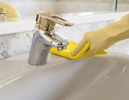 Deep carpet cleaning service in Finsbury apartment